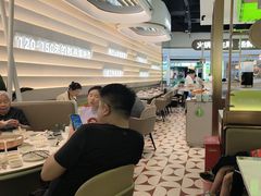 -洪氏嗨捞·广东猪肚鸡·椰子鸡火锅(西咸万象城店)