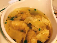 -新大咀港式茶餐厅(宝山万达店)