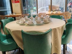 -龚兴城鱼羊吉·小亮蒸虾·武汉地标美食(苗栗路店)