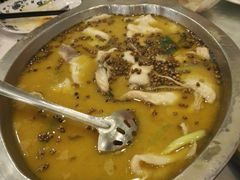 -鑫巴蜀小镇 · 水煮鱼专研店(玉桥店)