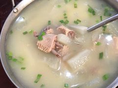 -余杨鸭鸭餐厅