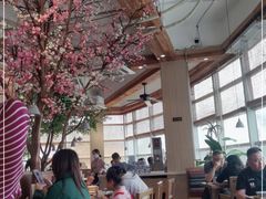 -蜜桃餐厅·伴山(湖滨商业街店)