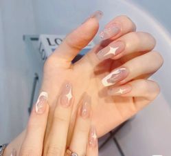 -悦指间美甲美睫