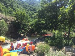 -尧山大峡谷漂流