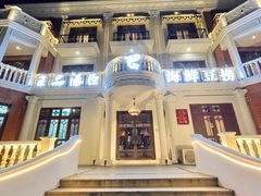 -泓炙颐凤鲜海鲜火锅料理(桐乡店)