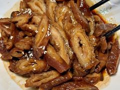 -老鼎万春卤菜(五代传承创始老店)