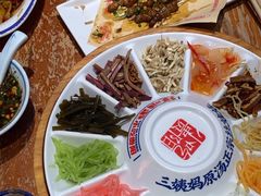 -怪噜范·老贵阳街头名小吃(鸿通城店)