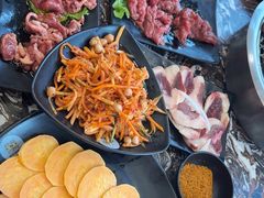 -啊美丽炭火烤肉(滑翔一店)