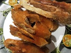 椒盐鲳鱼-阿庄新豫菜(通泰路店)