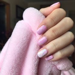 -印奈儿美甲手足护理机构