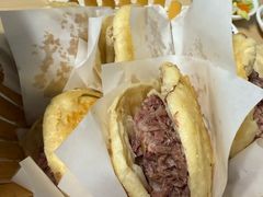 -闫家驴肉老店(华电一校店)