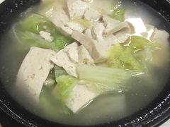 -生活本该如此北京小馆(周庄嘉园店)