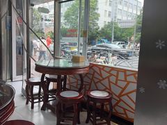 -广信牛奶甜品世家(台东店)