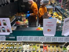 -胖东来生活广场(健康路店)