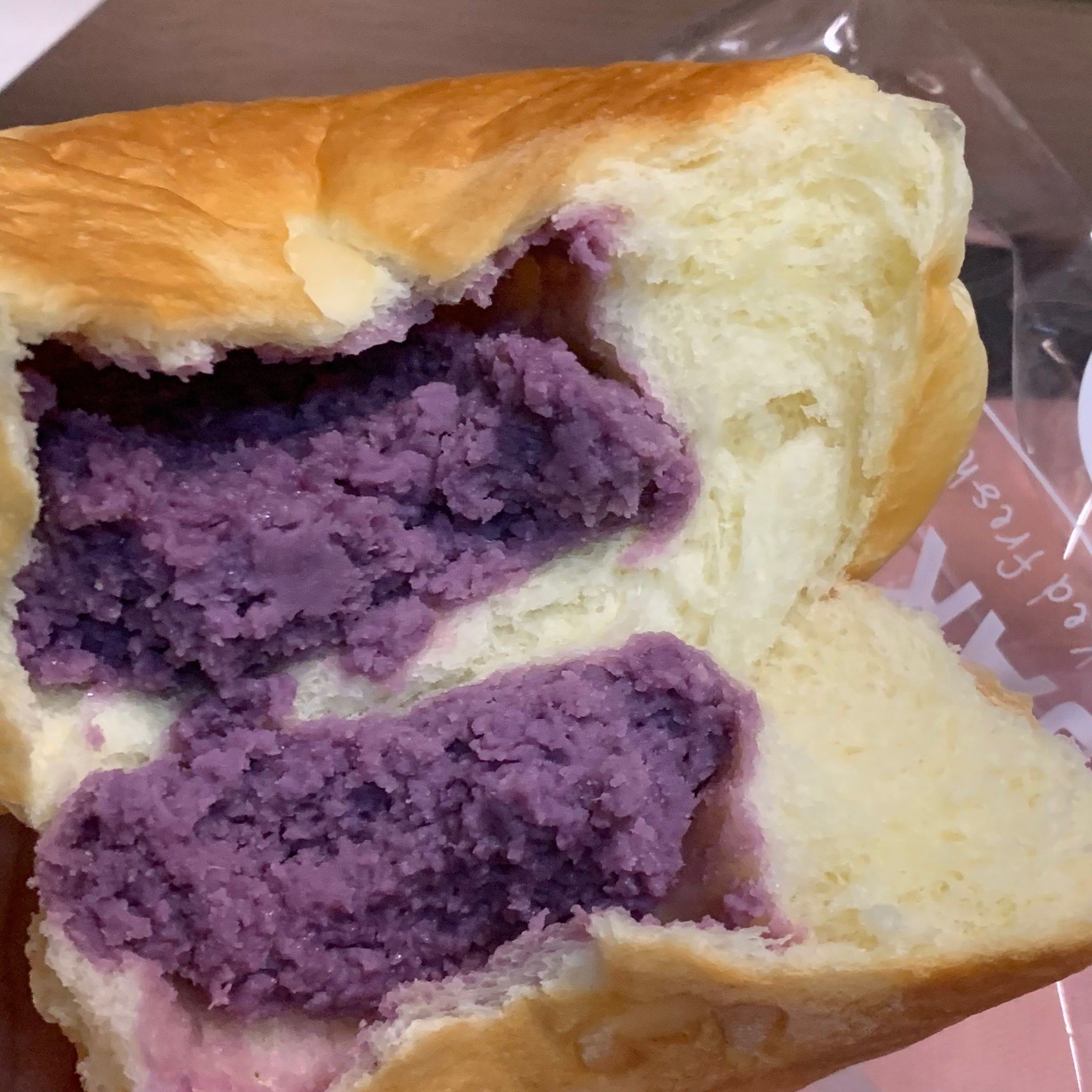 八块钱料多多的芋泥面包
