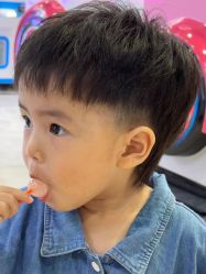 -爆米花儿童美发乐园