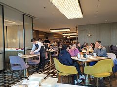 -深圳国际会展中心希尔顿酒店(前海华发冰雪世界店)