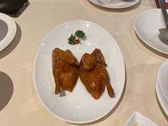玻璃脆皮乳鸽-利苑酒家(金宝店)