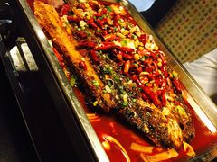 -鸣记脆皮烤鱼·海鲜烤鱼(三八广场店)