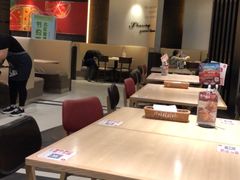 大堂-必胜客(漕宝路店)