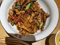 老武汉热卤合炒-来菜·湖北头牌藕汤(银泰创意城店)