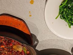 -有红鸡毛店·川菜(建设路店)