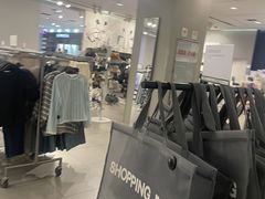 -H&M(鹏欣水游城店)