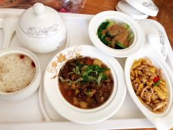 -菁幼月子会所(儿童医院店)