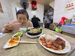 -煲煲香快餐(南京路店)
