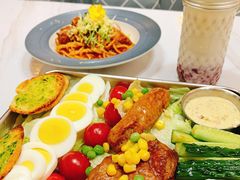 航母沙拉-吃饼人西餐(南开店)