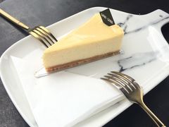 -UNI UNI(环亚凯瑟琳店)