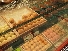 白桃茉莉冰泡芙-東更道点心行(邯郸邯山万达店)