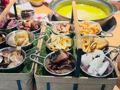 -一朵菌·野生菌探索家火锅(南亚店)