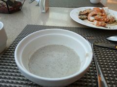 -亮马河饭店翠雅咖啡厅