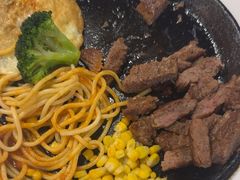 -汤姆家的牛排意面披萨(新城市广场店)
