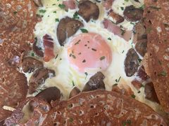 鸡蛋蘑菇熏肉荞麦可丽饼-RAC BAR(安福路店)