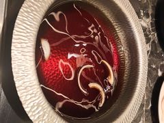 -牛YO寿喜烧·铁板烧和牛火锅自助(市府恒隆店)