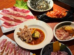 -山之屋炭火烧肉·生啤畅饮(大朗万科中央公园店)