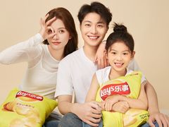 -iF摄影•全家福•证件照•形象照(南山店)