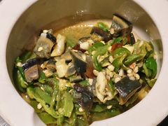皮蛋擂辣椒-鱼你相聚·河鲜馆(袁家岭店)
