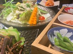 -山川小町·极番烧肉(新地假日广场店)