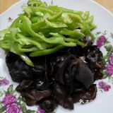 营养 健康 美味的家常小炒[调皮]