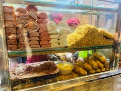 -Bánh Mì Huynh Hoa