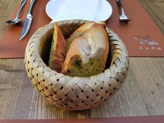 餐前面包Bread-Golden Lily河内巴黎法越料理餐厅(建国西路店)