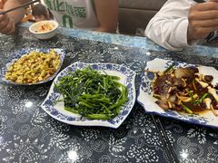 -记忆湘菜馆(芙蓉镇店)