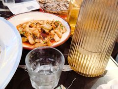 -川流不息·地道川菜·小龙虾(松东路店)