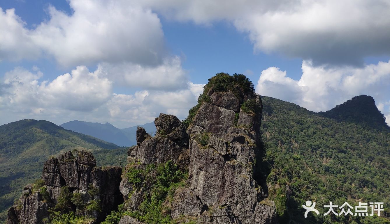 周末去爬山吧--美丽的七仙岭在等你！