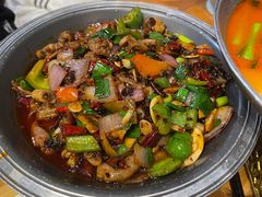 -老滇山寨•云南特色菜•地方菜•民族风情歌舞表演(金碧店)