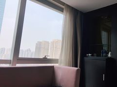 -西安绿地假日酒店