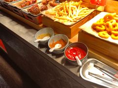 -芝小官毛肚火锅海鲜自助(苏州吴江区万宝店)